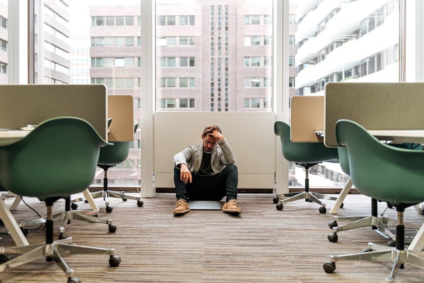 12 Signs of a Toxic Work Environment (and How to Fix it)